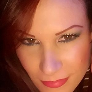 Meet your Posher, Yolanda